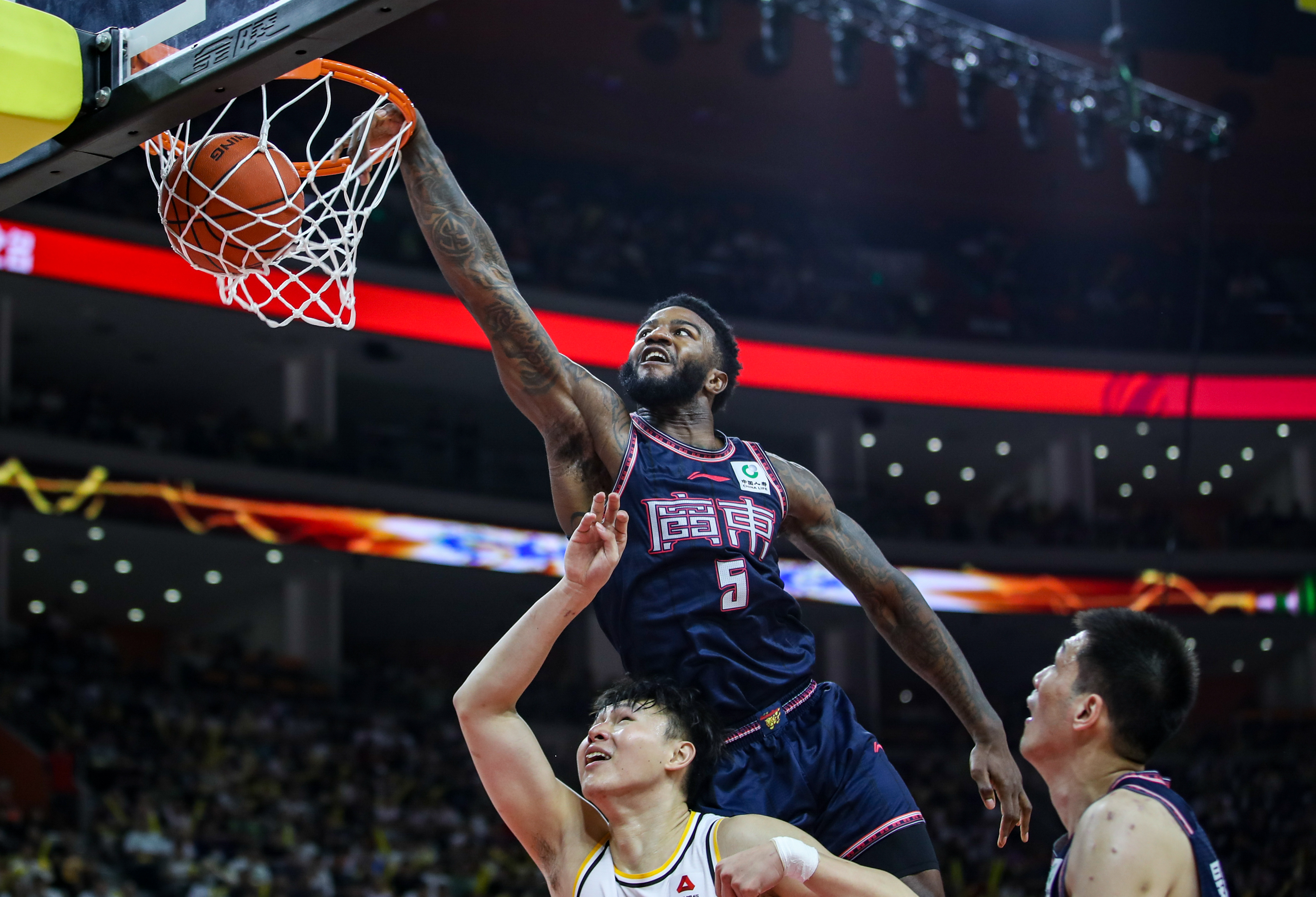 米兰网址 -风云突变！辽宁本钢赛前完成体检；CBA季后赛版图或变；更衣室稳定；细节决定成败 