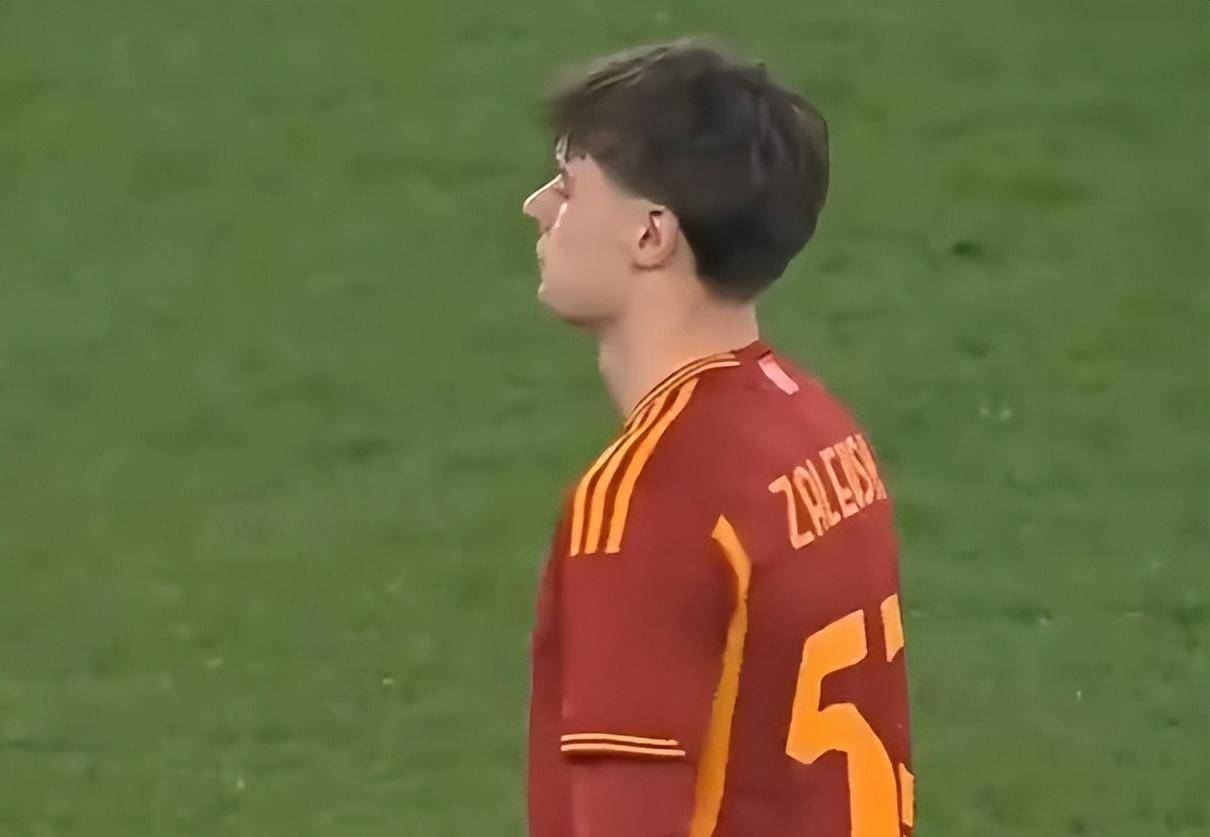 米兰网址 -包含清晨意大利杯传出新动向，费耶诺德扳平良机，管理层表态——引发热议，团队化学反应显著的词条