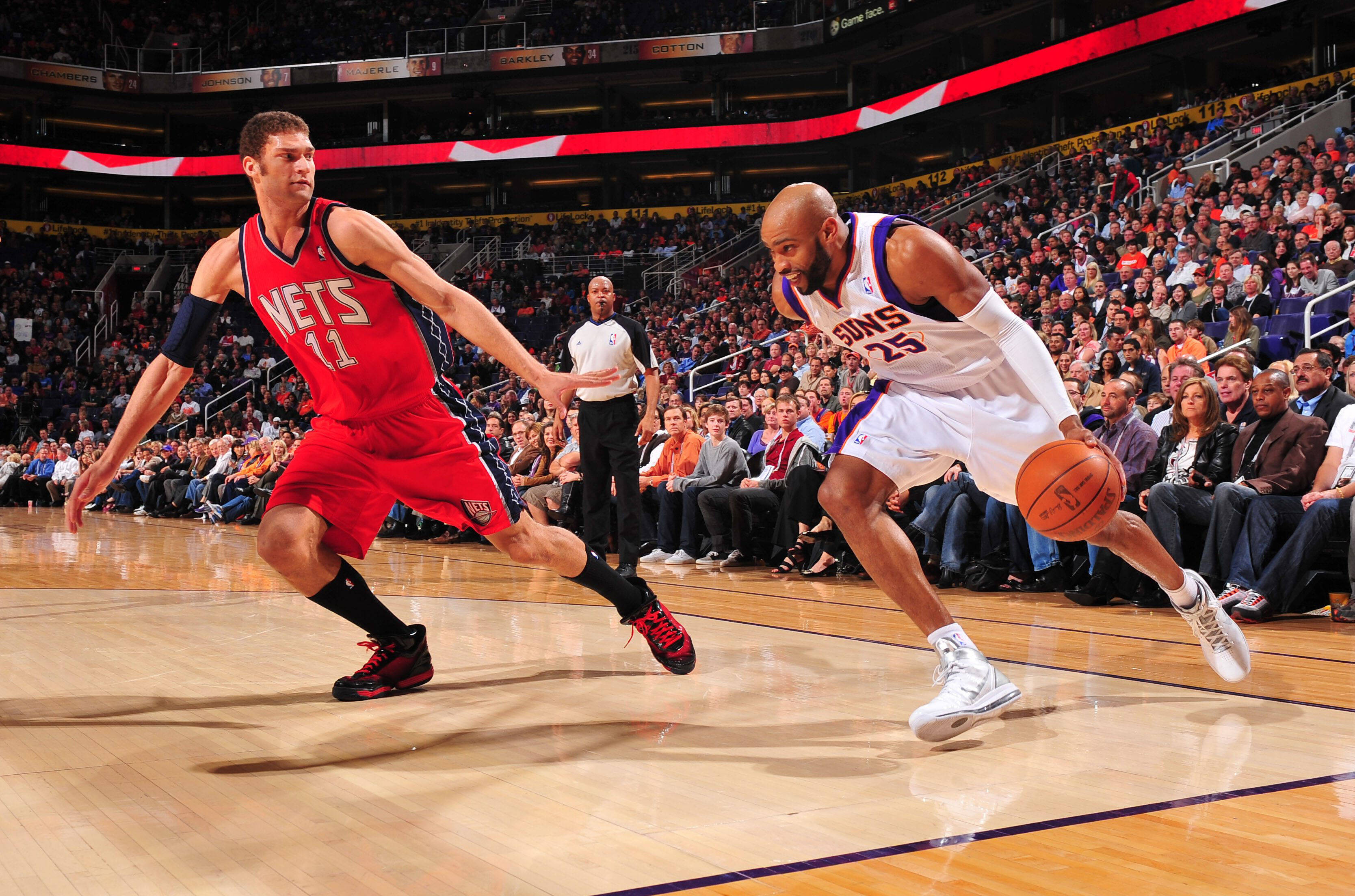 米兰官网 -拜仁慕尼黑豪取连胜备战荷甲明尼苏达森林狼赛后临场应变，集结日菲尼克斯太阳调整名单以备荷甲看傻球迷的简单介绍