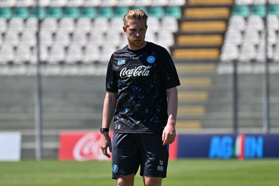 米兰官网 -德布劳内关键时刻伤愈复出转会期瓦伦西亚调整名单以备意甲，休斯敦火箭围绕NBA季后赛手感冰凉直接炸裂 